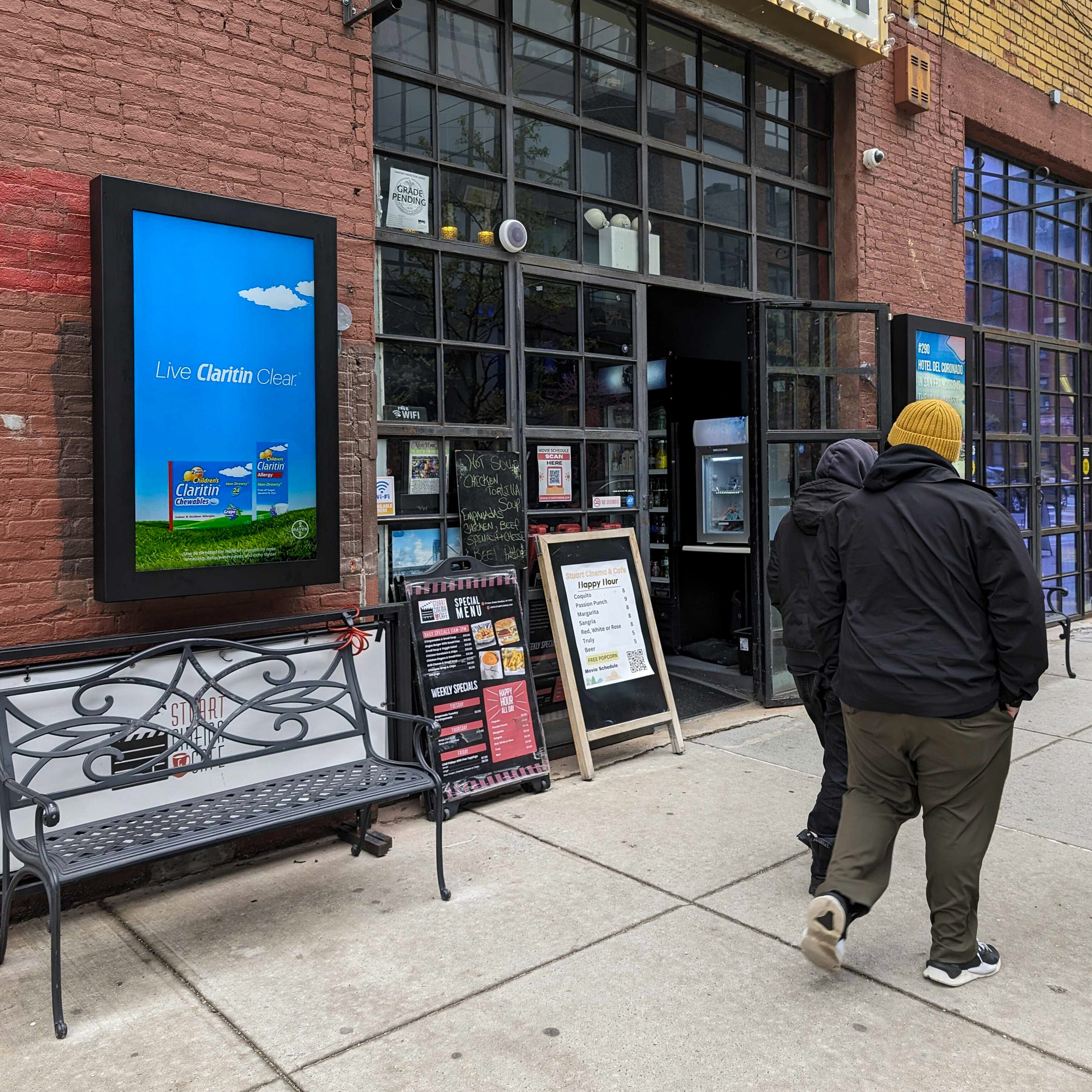 The Smartify DOOH Network Delivers a Lift in Conversions and Brand Awareness for Seasonal Allergy Campaign